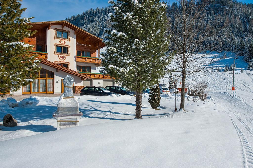 Gaestehaus Alpenblick Berwang Extérieur photo