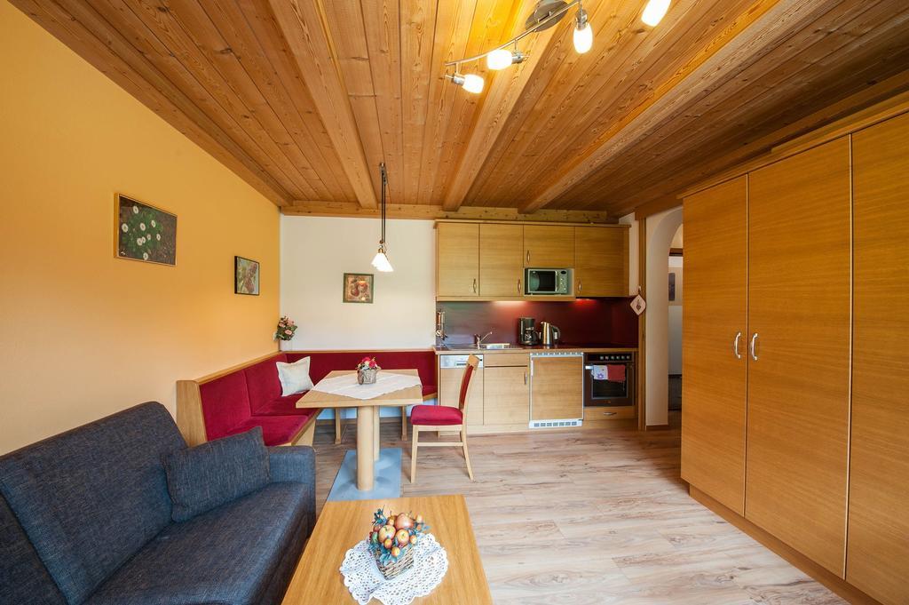 Gaestehaus Alpenblick Berwang Extérieur photo