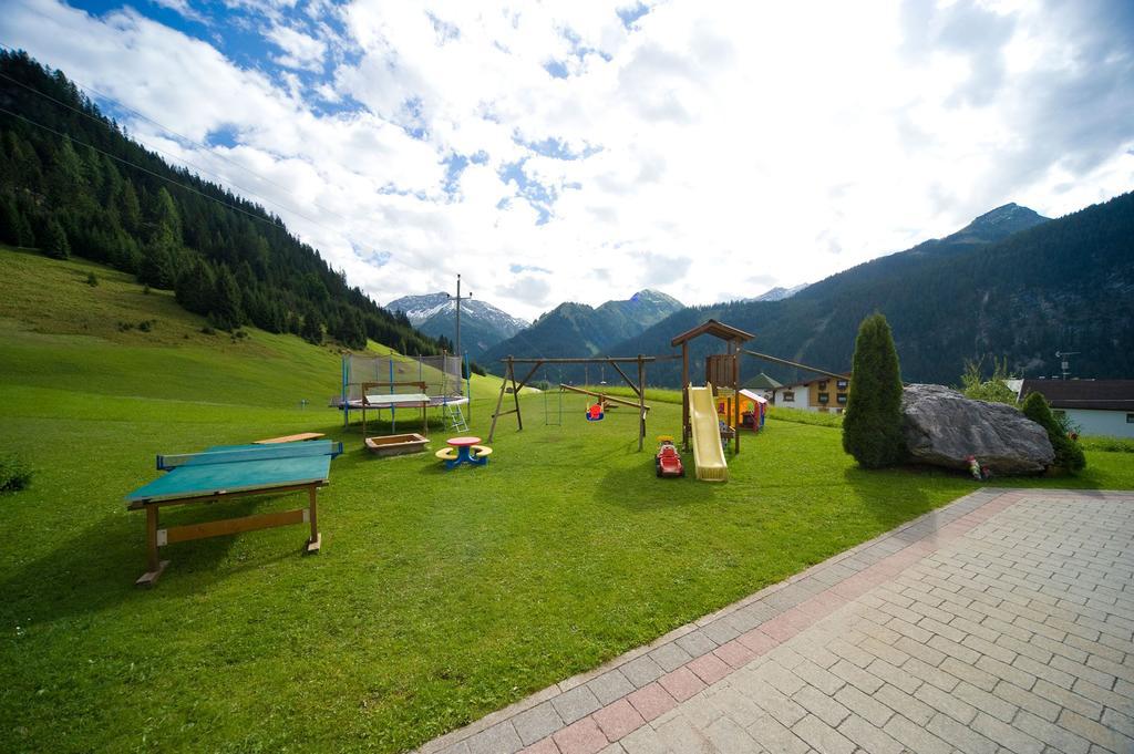 Gaestehaus Alpenblick Berwang Extérieur photo